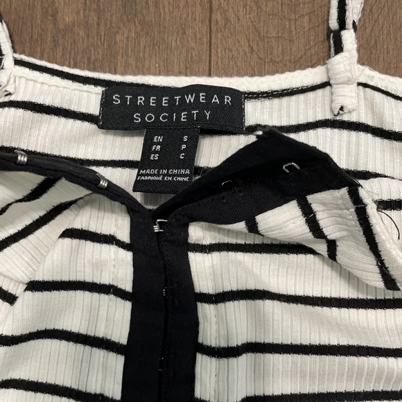 Striped tank top - Picture 3 of 3